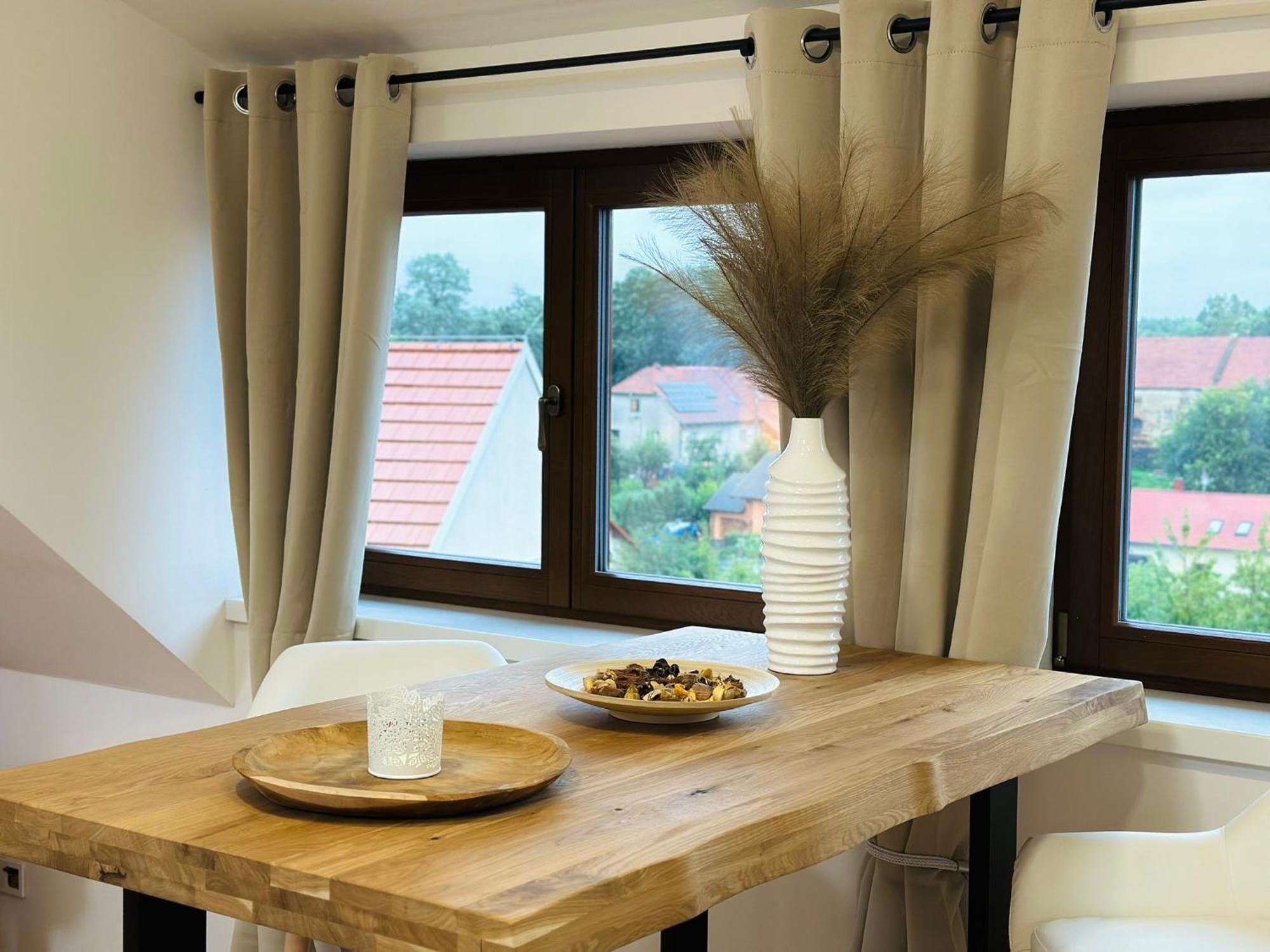 Studio Kralovice Apartment Prag Eksteriør billede