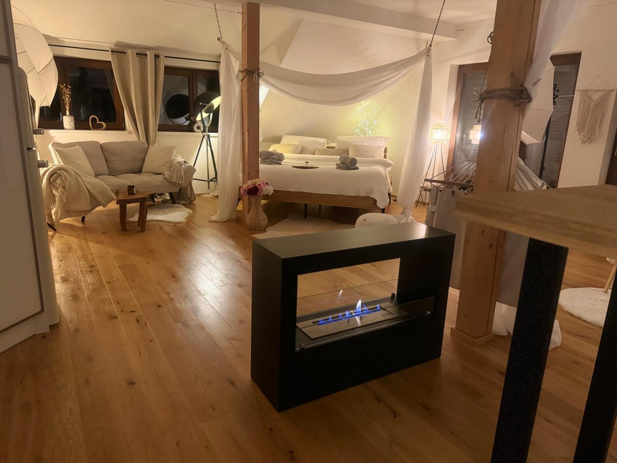 Studio Kralovice Apartment Prag Eksteriør billede